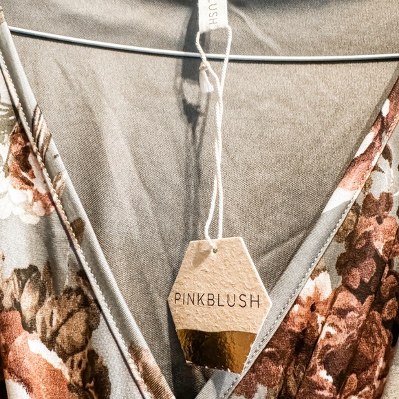 Pink blush maternity 3/4 sleeve maxi dress - Picture 3 of 3